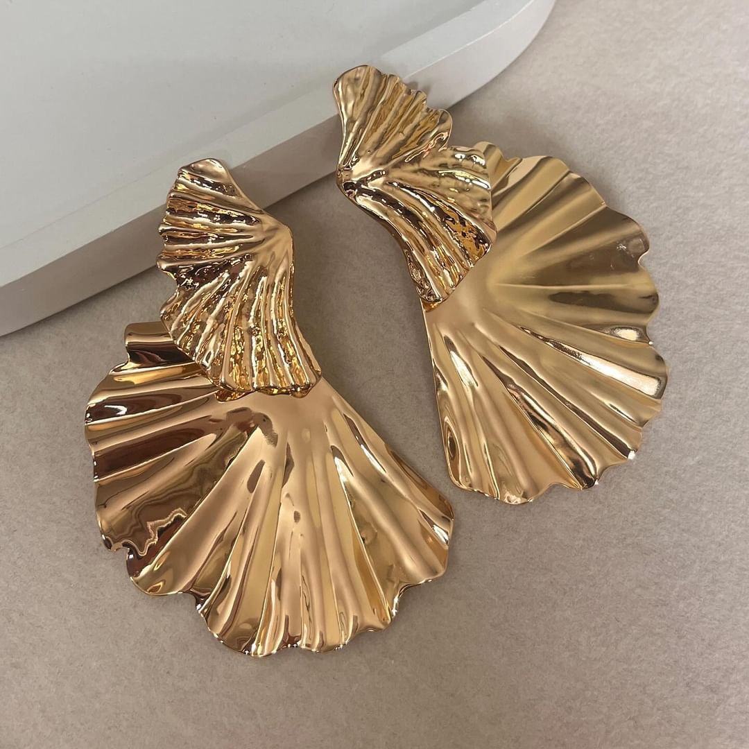 Eiti Jewels Veronica 18K Gold Plated Pleated Crescent
