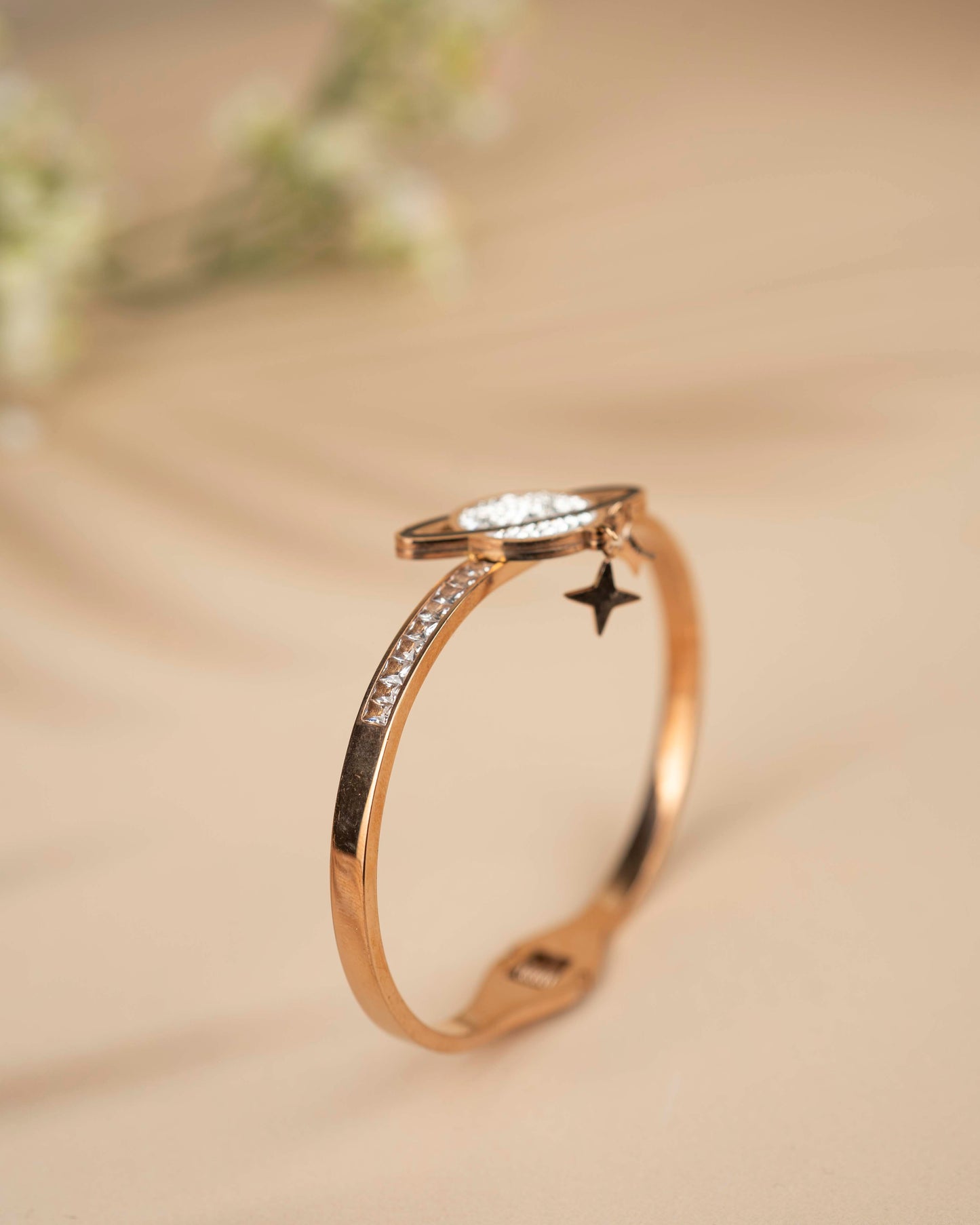 Eiti Jewels Cosmic Star 18K Gold Plated Bracelet